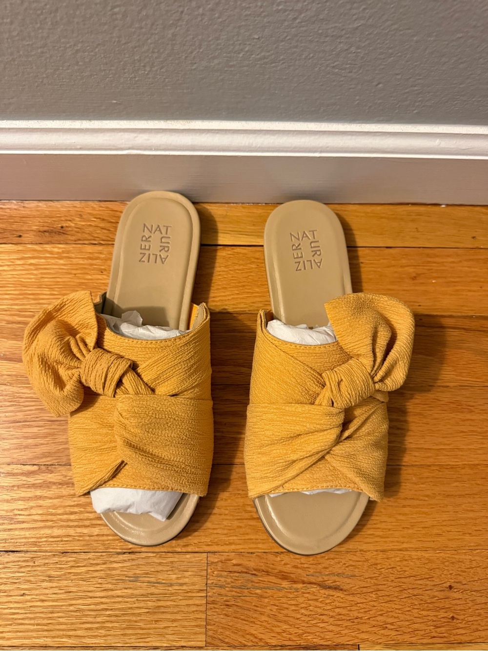 Naturalizer Women’s Mustard Knot Slide Mules